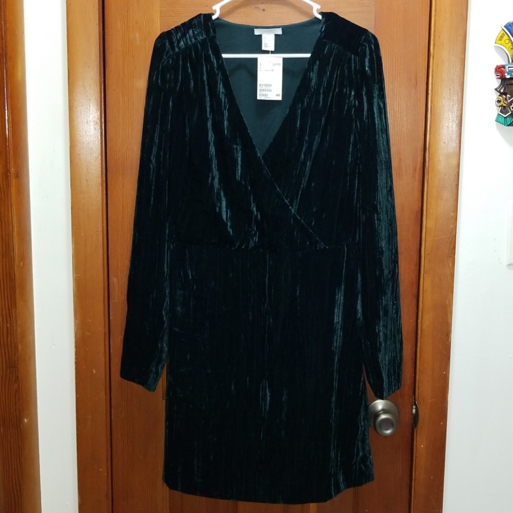 NWT H&M crushed velvet dress